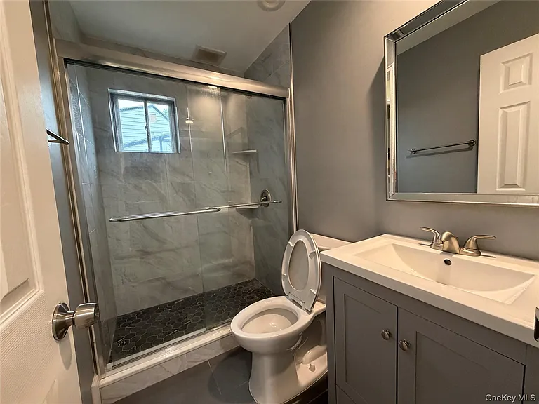196 Sterling St — Photo 10