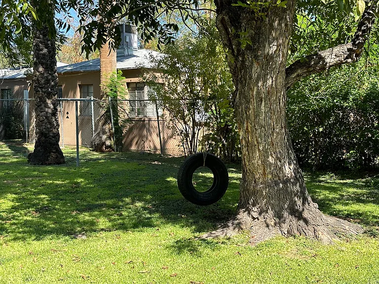 1115 S Maple Ave — Photo 8