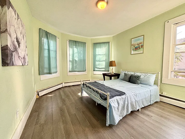 753 Cranston St #2 — Photo 5