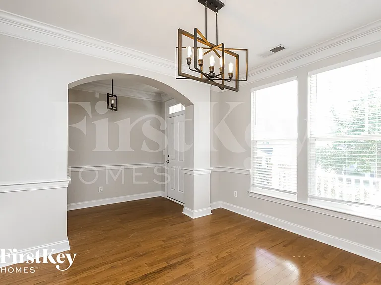15636 Seafield Ln — Photo 3