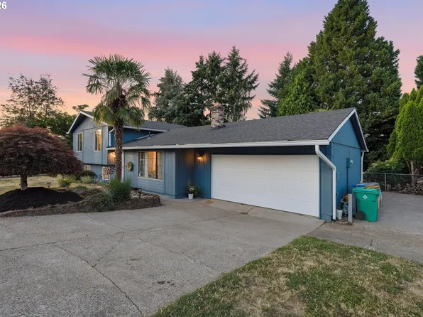 2160 SE Paloma Dr, Gresham, OR 97080