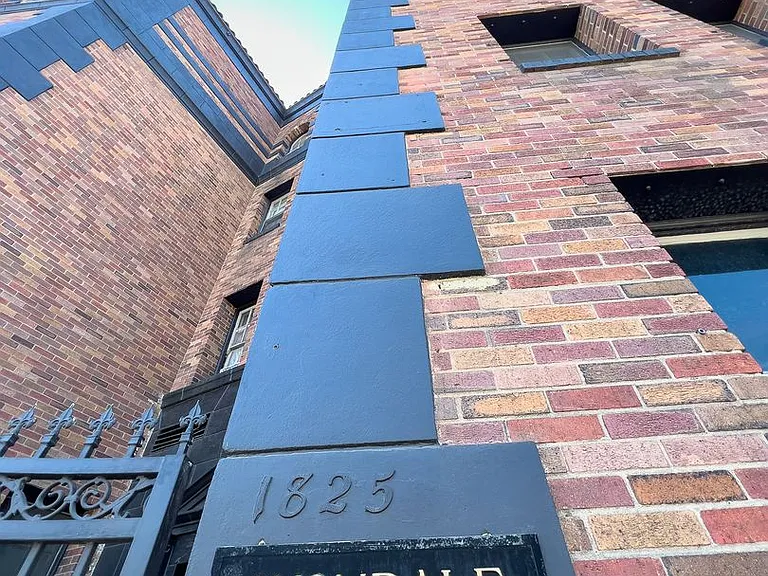 Avondale Hollywood Apartments — Photo 9