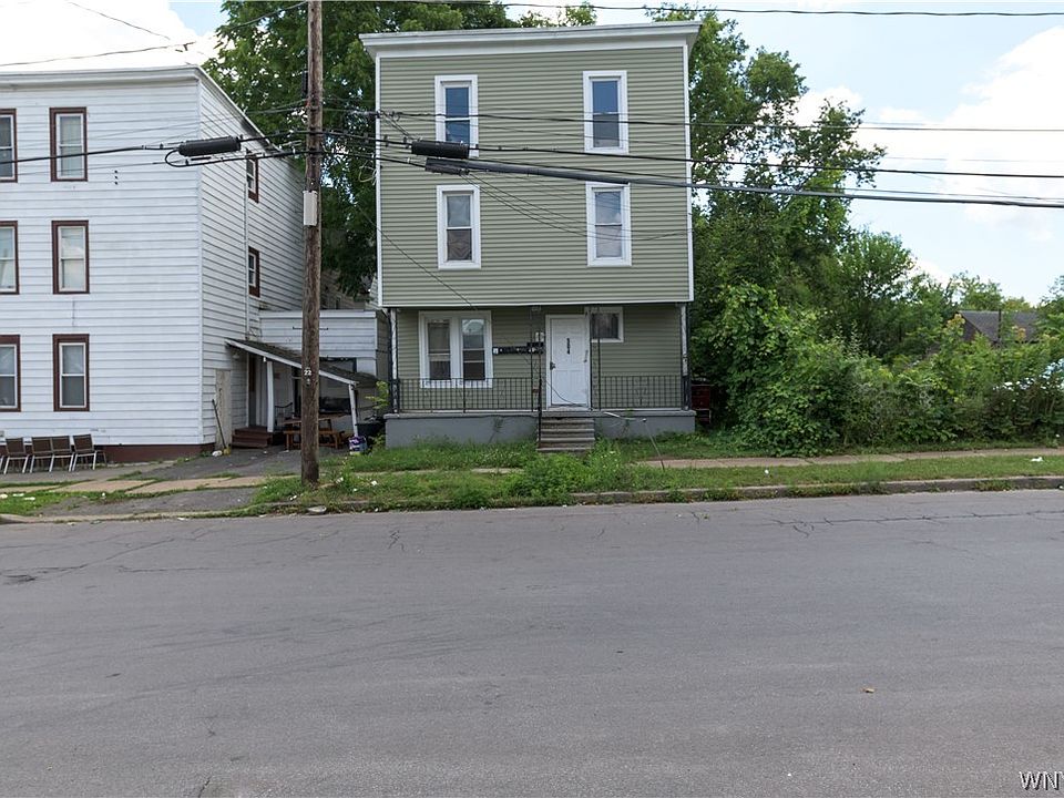 1st image of 504 Arthur St