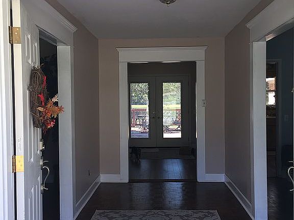 4th image of 2670 Robin Hood Ln