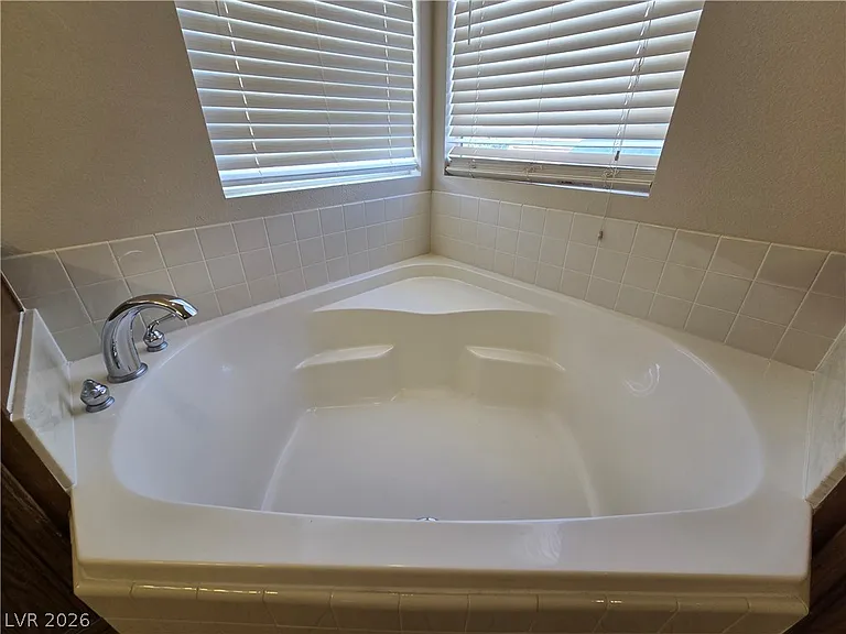 971 Armandito Dr — Photo 22