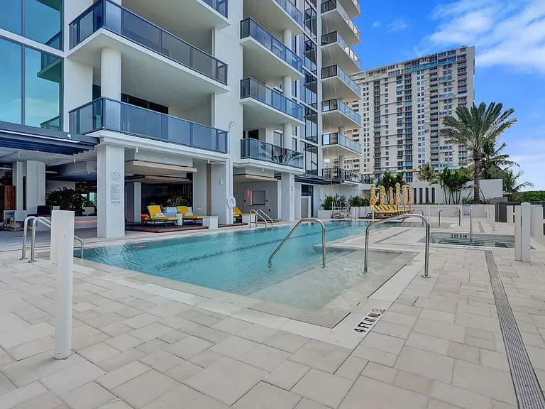 305 Briny Ave #2-ID1585692P — Photo 41