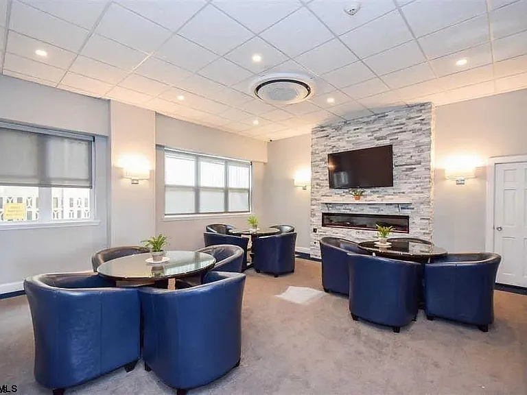 9400 Atlantic Ave #513 — Photo 19