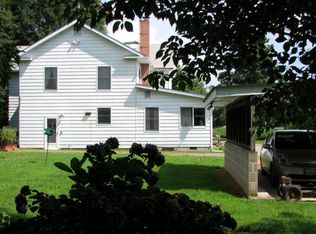 476 Fleets Bay Rd, White Stone, VA 22578