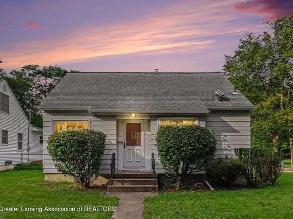 917 Hamilton Ave, Lansing, MI 48910