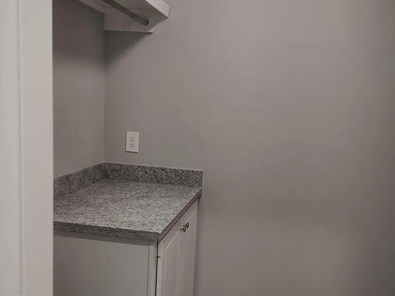 599 Westfield Dr — Photo 12