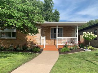 1633 Pike St, Peru, IL 61354