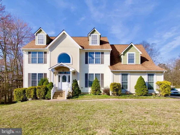 8972 Hooes Rd, Lorton, VA 22079