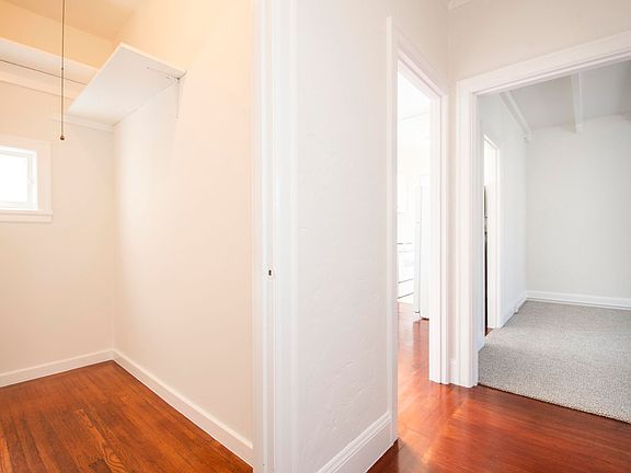 2nd image of 601 Lake St APT 4