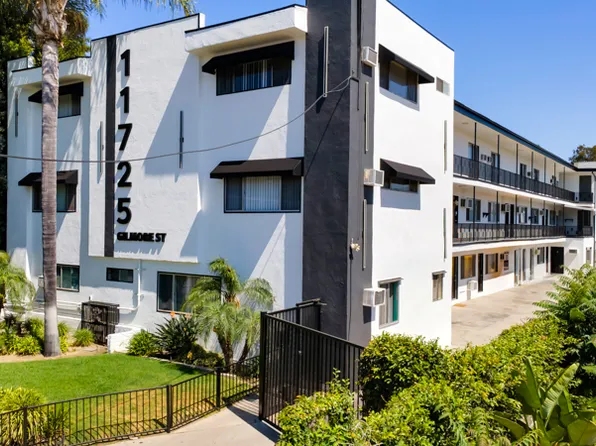 11725 Gilmore St #6, North Hollywood, CA 91606