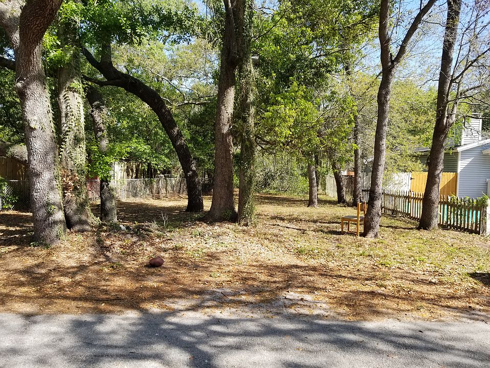2nd image of 1906 E 99th Ave