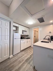 26 Diplomat Pkwy #2308, Hallandale, FL, 33009