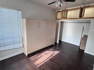 543 37th St #B, Oakland, CA 94609