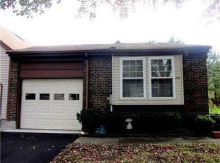 19 Bedfordshire Dr #A, Monroe Township, NJ 08831