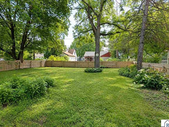 4th image of 429 Tyler Ave