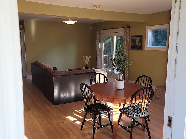 1909 Cedar St #D — Photo 6
