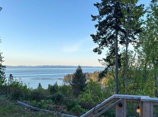 646 Crescent Bay Ln, Port Angeles, WA 98363