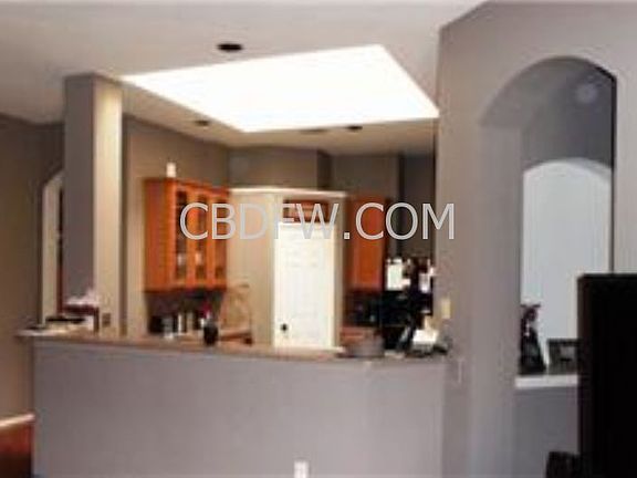 4th image of 4605 Summer Oaks Ln