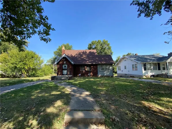 1818 Freeman Ave, Kansas City, KS 66102