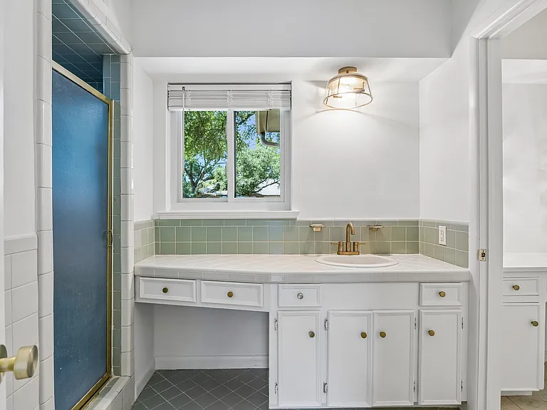 3566 Princess Ln — Photo 20
