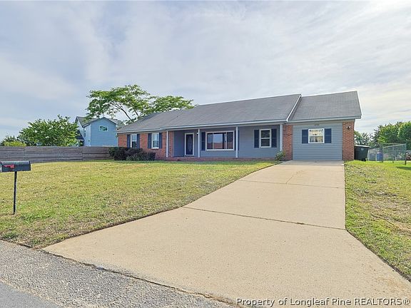 3rd image of 1686 Jersey Dr