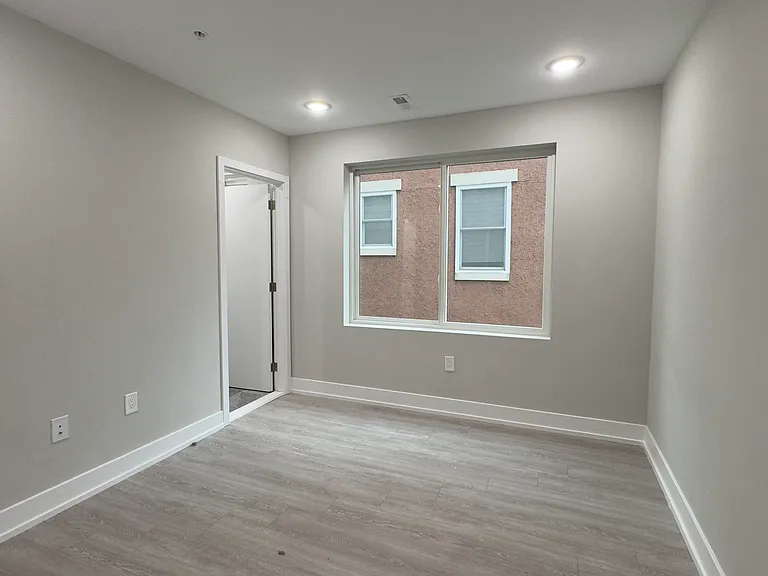 649-1 N 35th St #202A — Photo 18