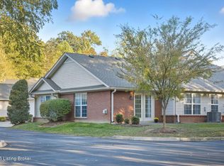 9233 Hawthorne Pointe Dr, Louisville, KY 40272