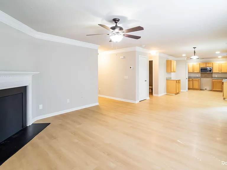 214 Breckingridge Dr — Photo 5