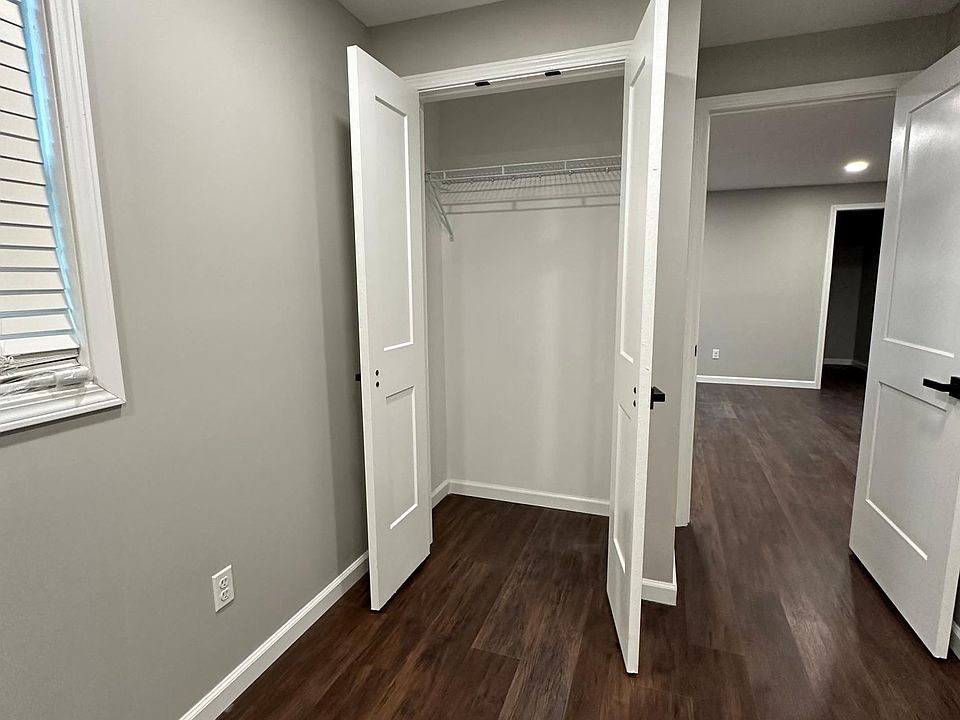 Bedroom Closet