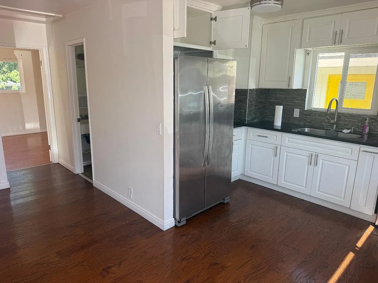 1 bed, 600 sqft, $2,200 — Photo 2