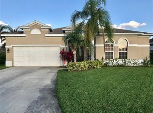 6273 Donnington Ct, Sarasota, FL 34238