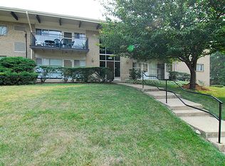 4905 Americana Dr APT 111, Annandale, VA 22003
