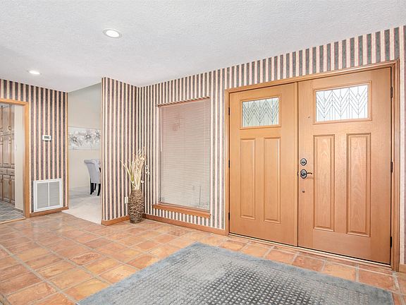 5th image of 8322 Rebawood Dr
