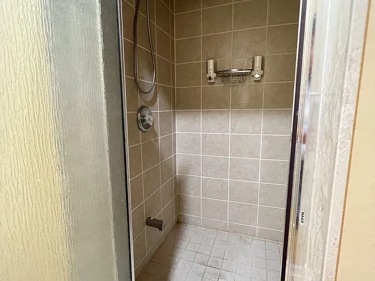 401 Forest Fountain Dr — Photo 7