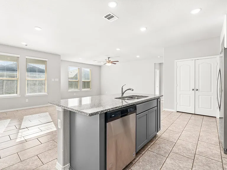 25606 Northpark Spruce Dr — Photo 6