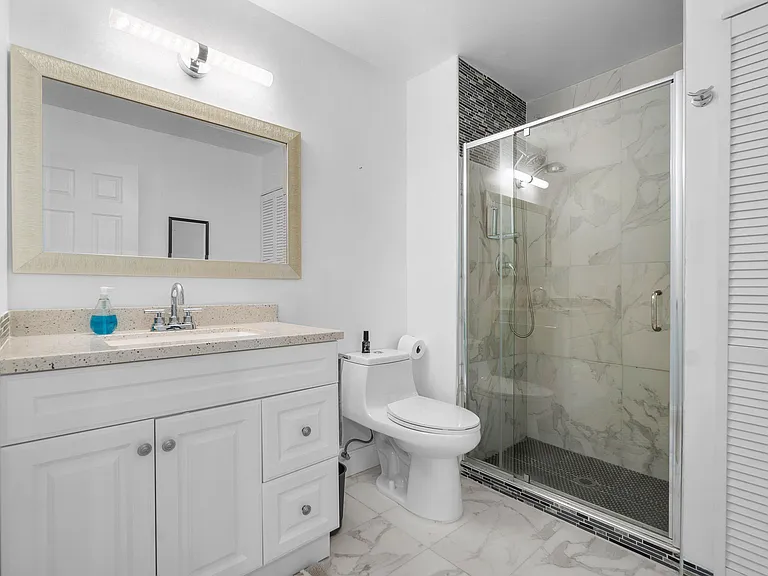 8436 Cypress Ln #7H — Photo 14