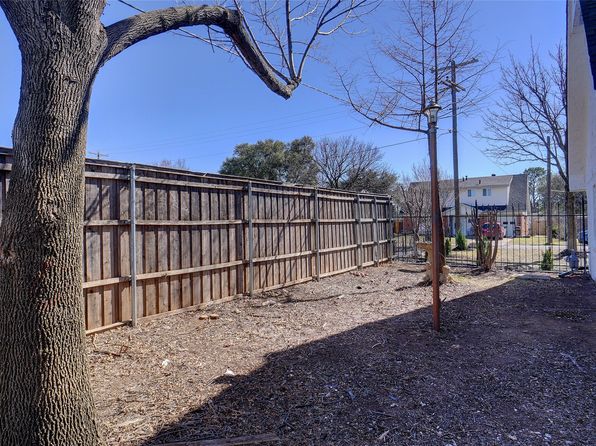 636 W Cedar St, Hurst, TX 76053