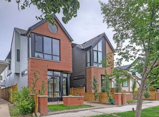 2008 SW 8th Ave SE, Calgary, AB T2G 0N8