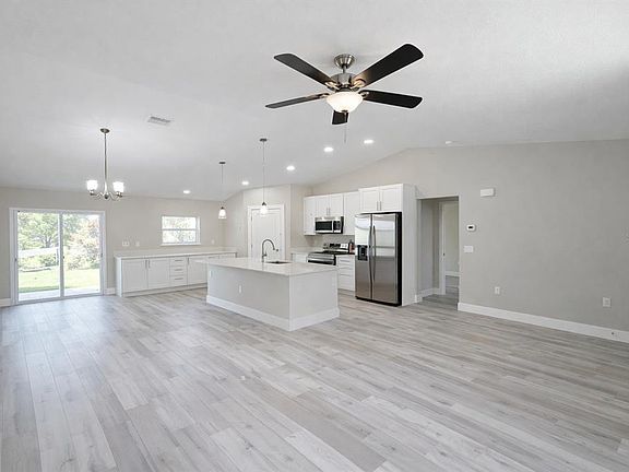 3rd image of 9232 N CITRUS SPRINGS BLVD
