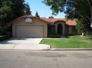 2073 E Fallbrook Ave, Fresno, CA