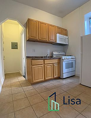 4th image of 253 E 52nd St APT 1B