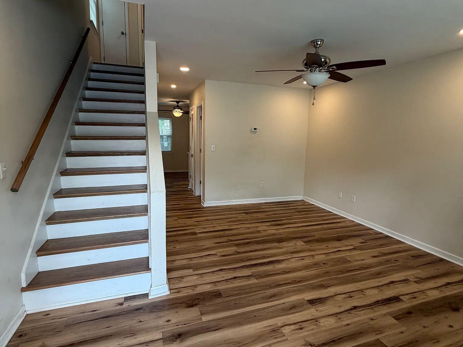 2 bed, 1.5 bath, 1100 sqft, $2,450 — Photo 2