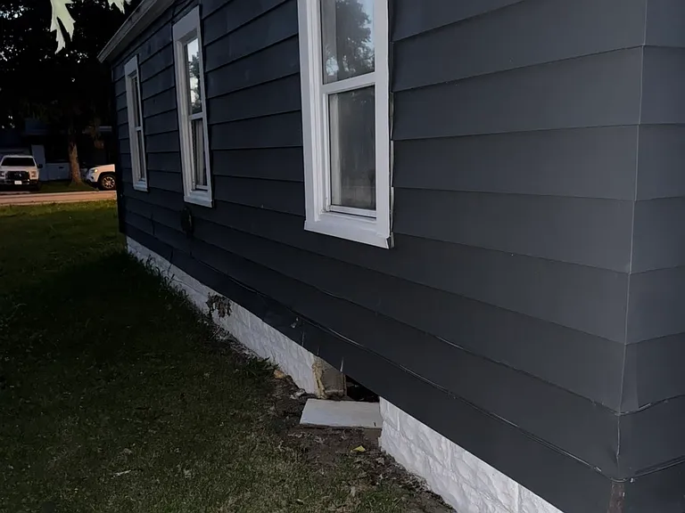 1180 N Summit Ave — Photo 22