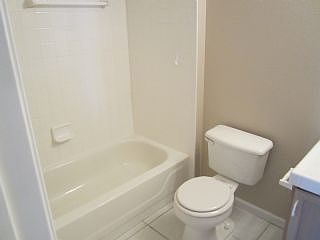 5th image of 3960 Southpointe Dr APT 515