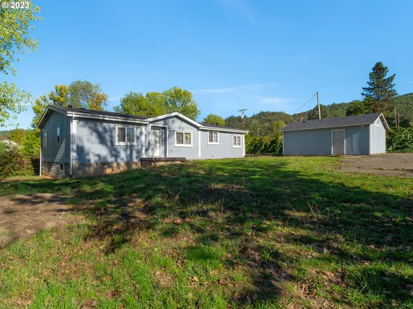 177 Carte Ln, Myrtle Creek, OR 97457