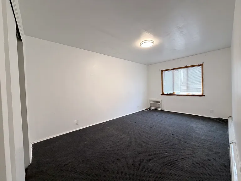 2028 E 60th St #2 — Photo 10